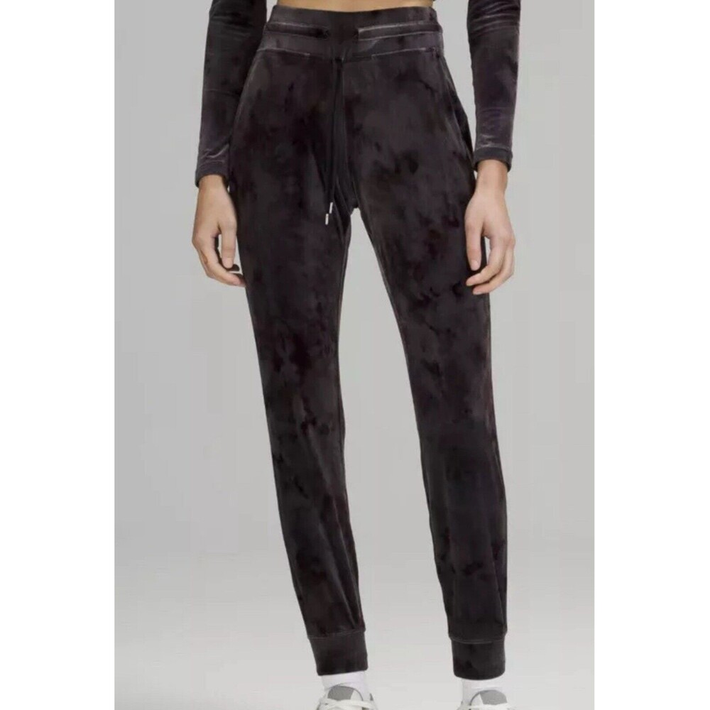 Lululemon Ready To Crush Women High Rise Jogger Velour‎ Size 4